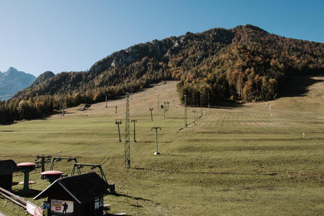 Apartma Soncek, On The Ski Slopes, Balcony, Private Parking Kranjska Gora Esterno foto